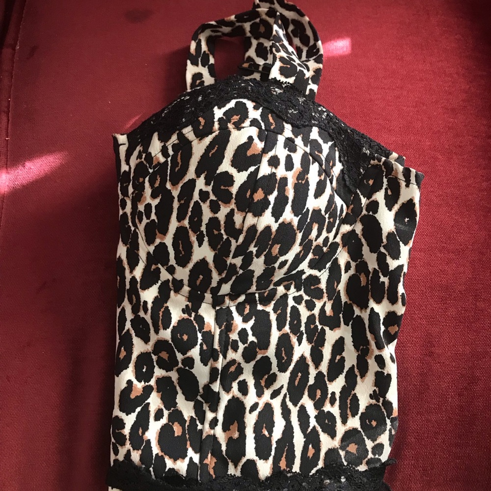 Leopard print crop top
